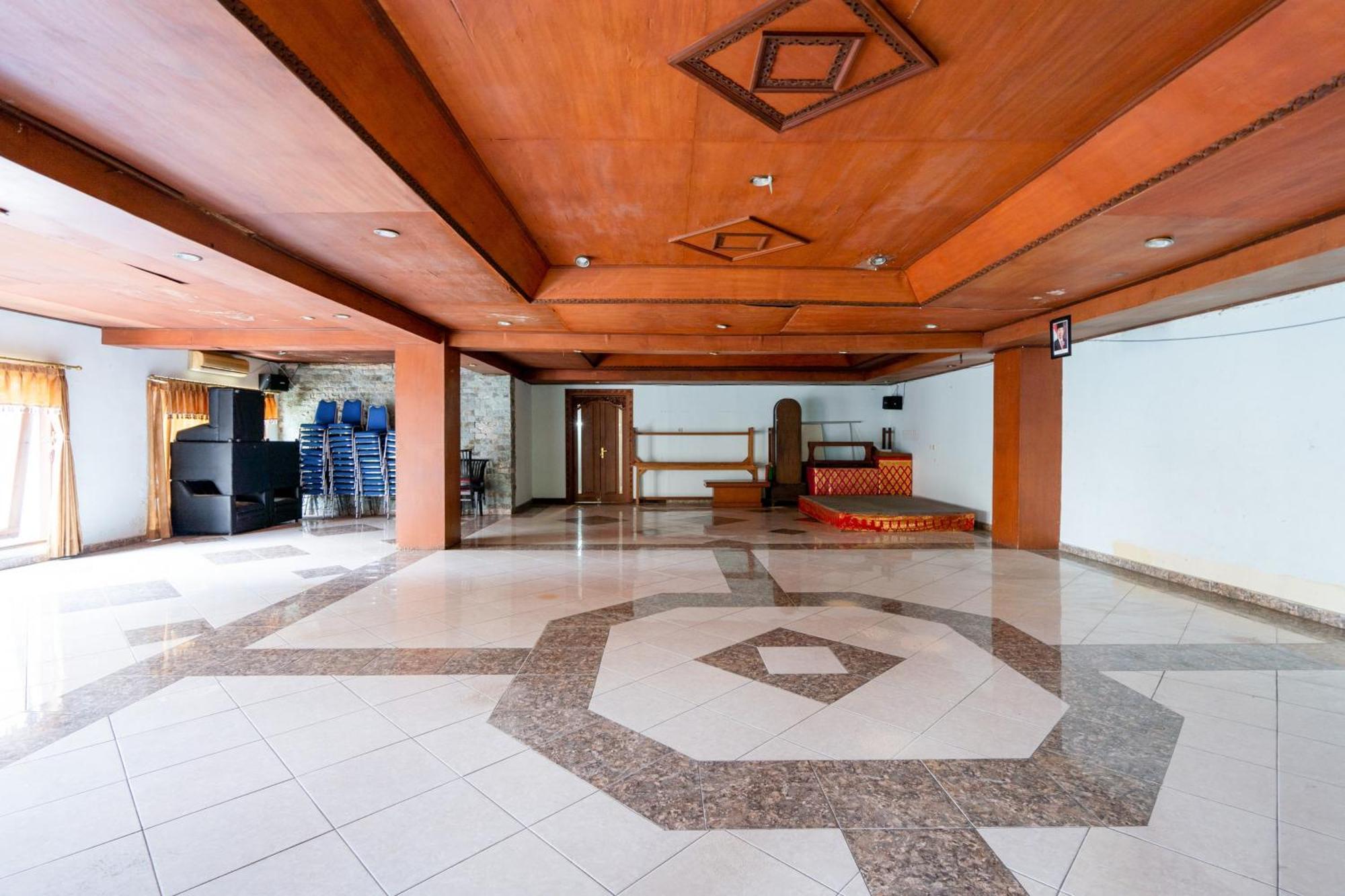 Reddoorz Plus At Mahajaya Hotel Denpasar Eksteriør billede