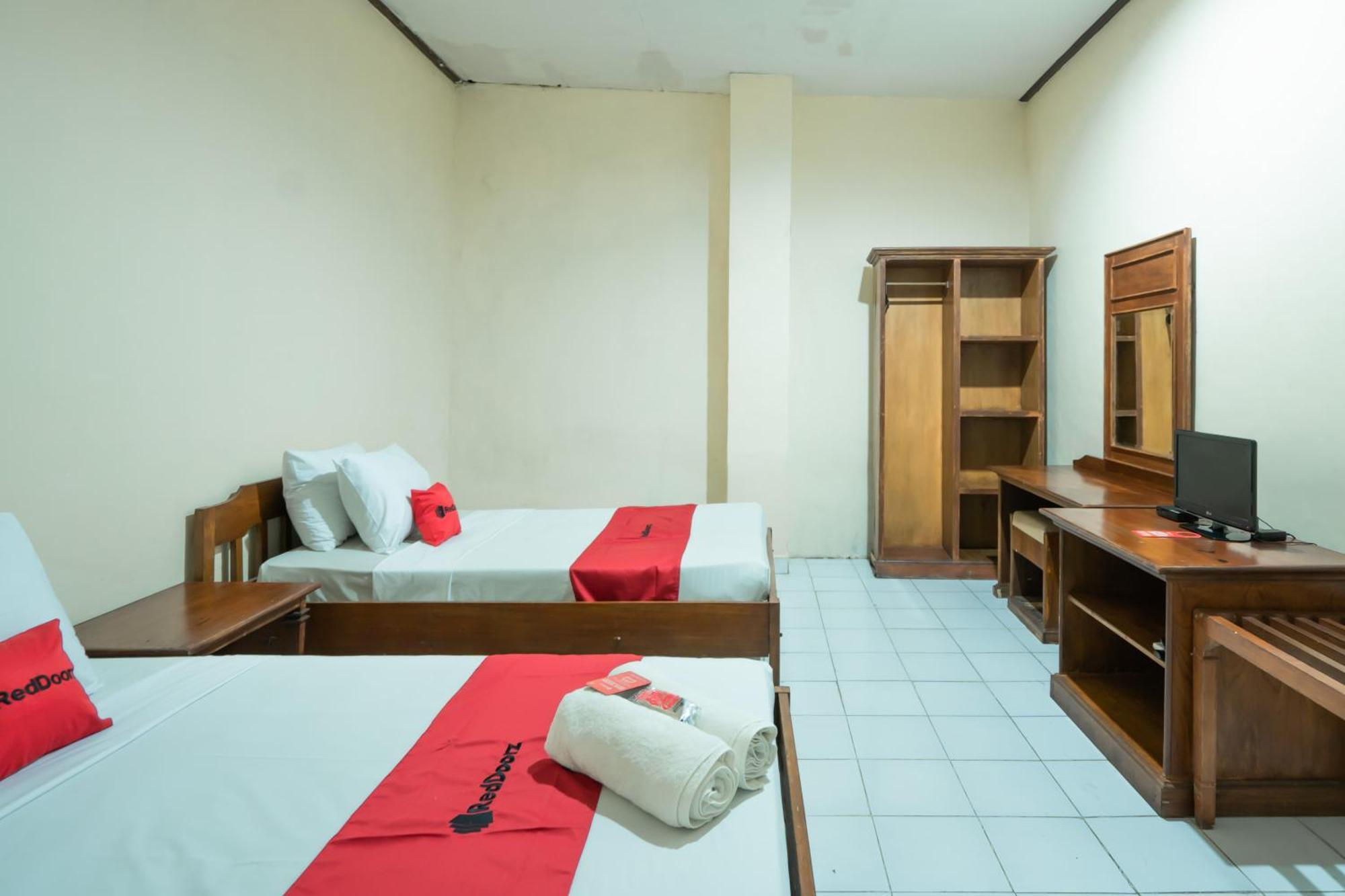 Reddoorz Plus At Mahajaya Hotel Denpasar Eksteriør billede