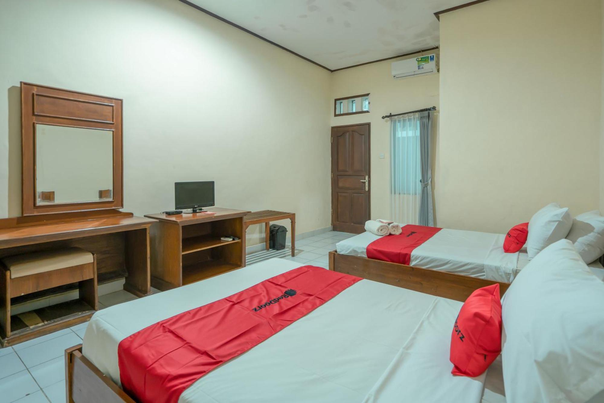 Reddoorz Plus At Mahajaya Hotel Denpasar Eksteriør billede