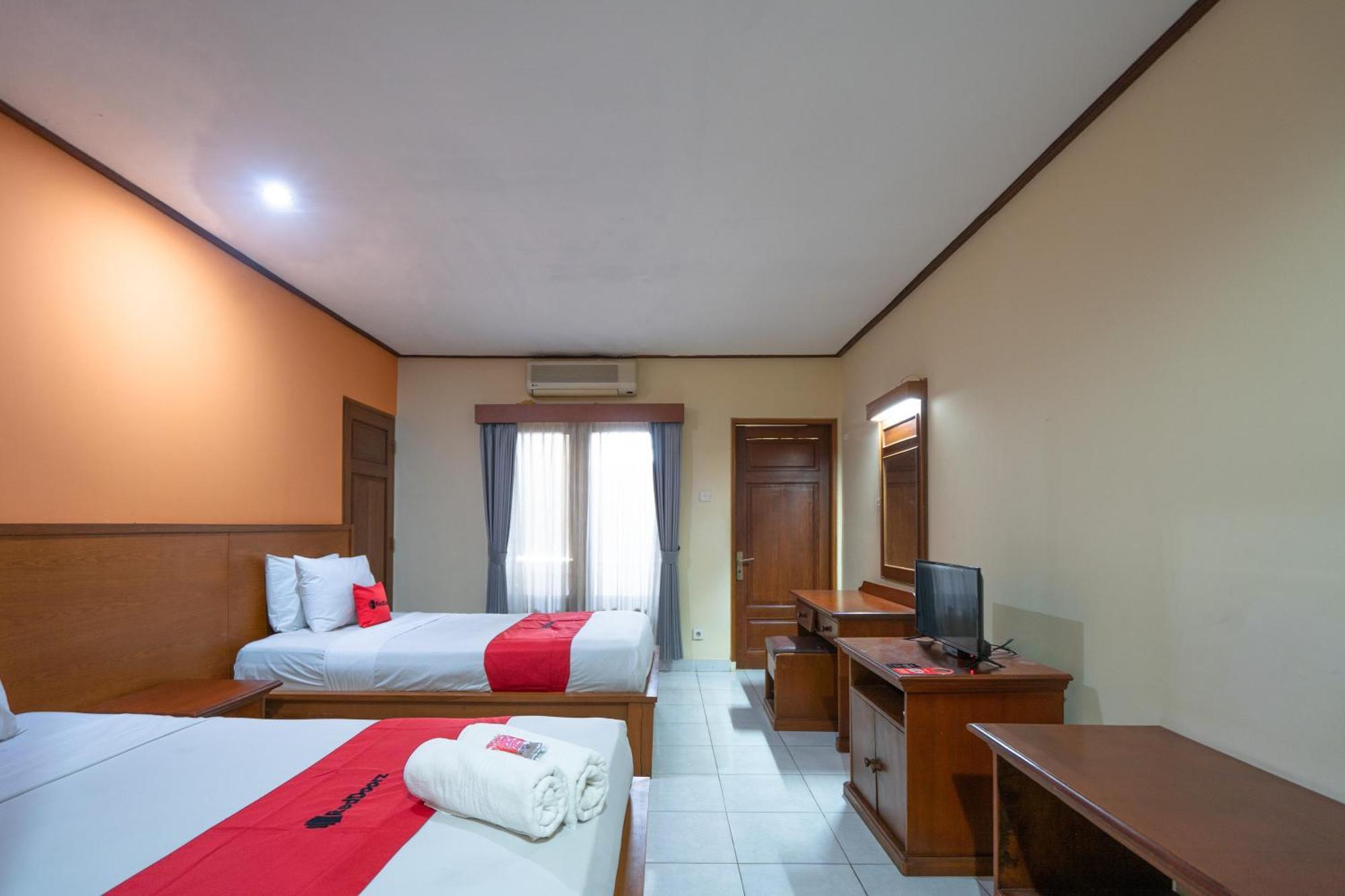 Reddoorz Plus At Mahajaya Hotel Denpasar Eksteriør billede