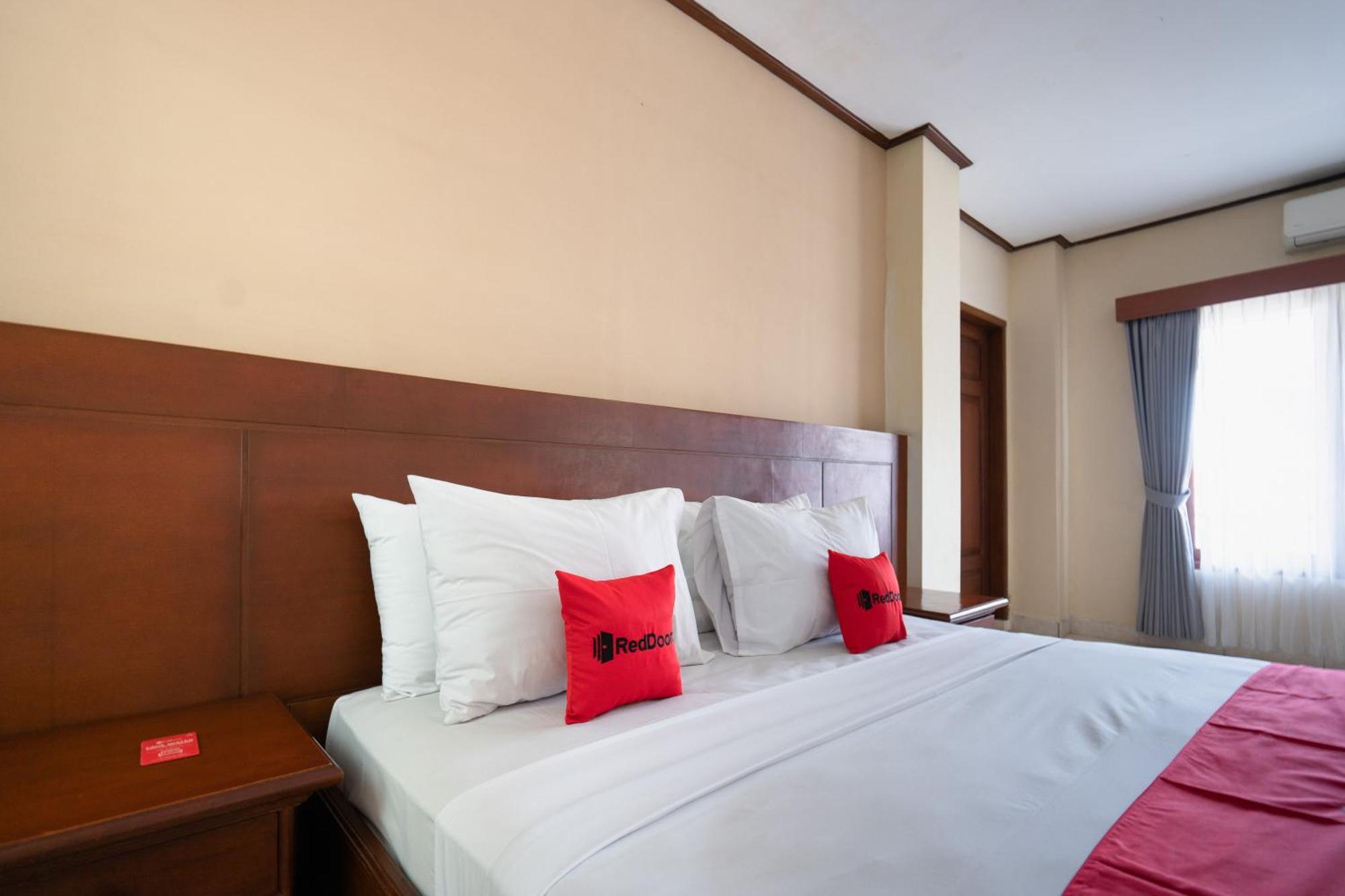 Reddoorz Plus At Mahajaya Hotel Denpasar Eksteriør billede