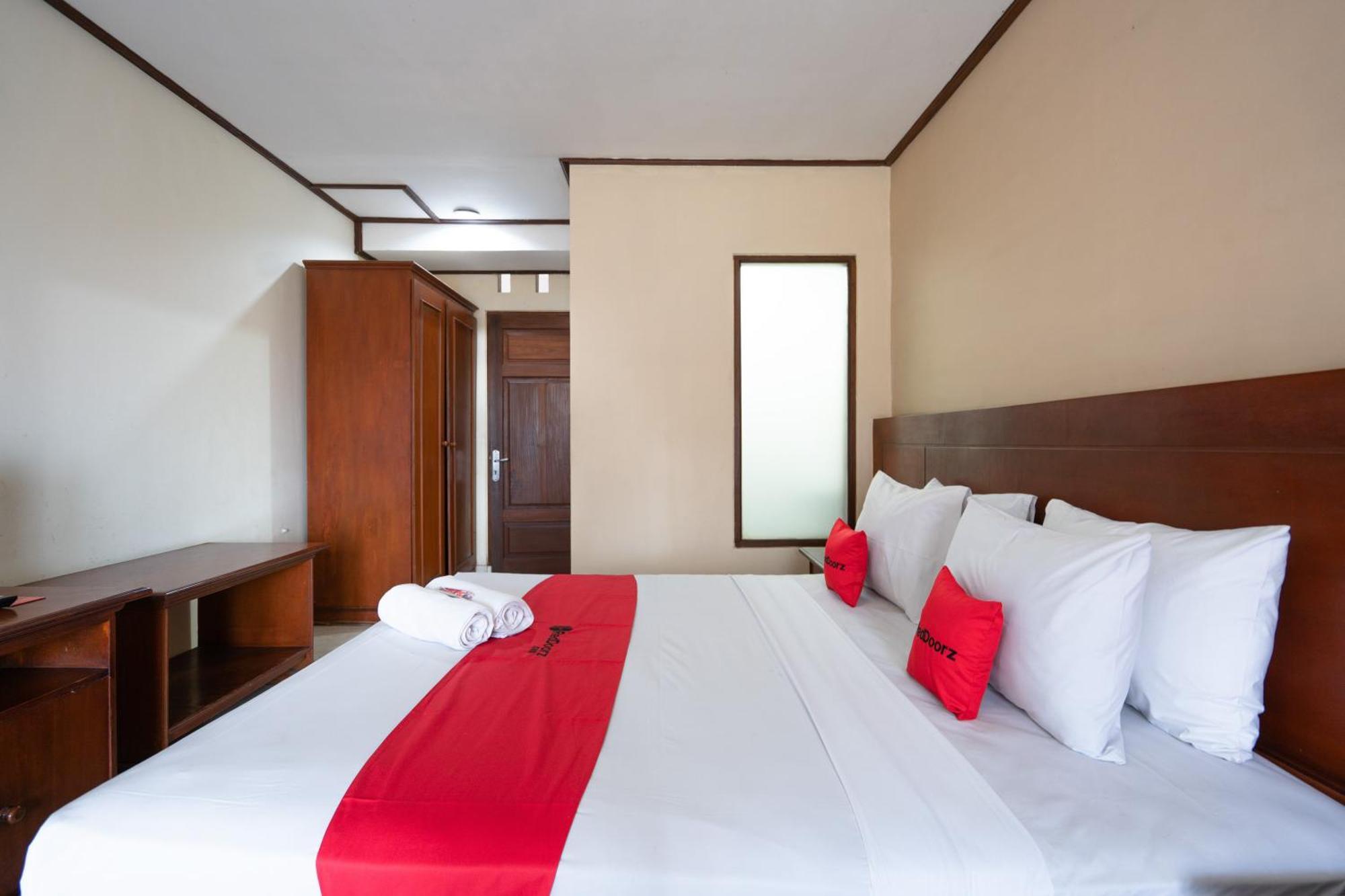 Reddoorz Plus At Mahajaya Hotel Denpasar Eksteriør billede