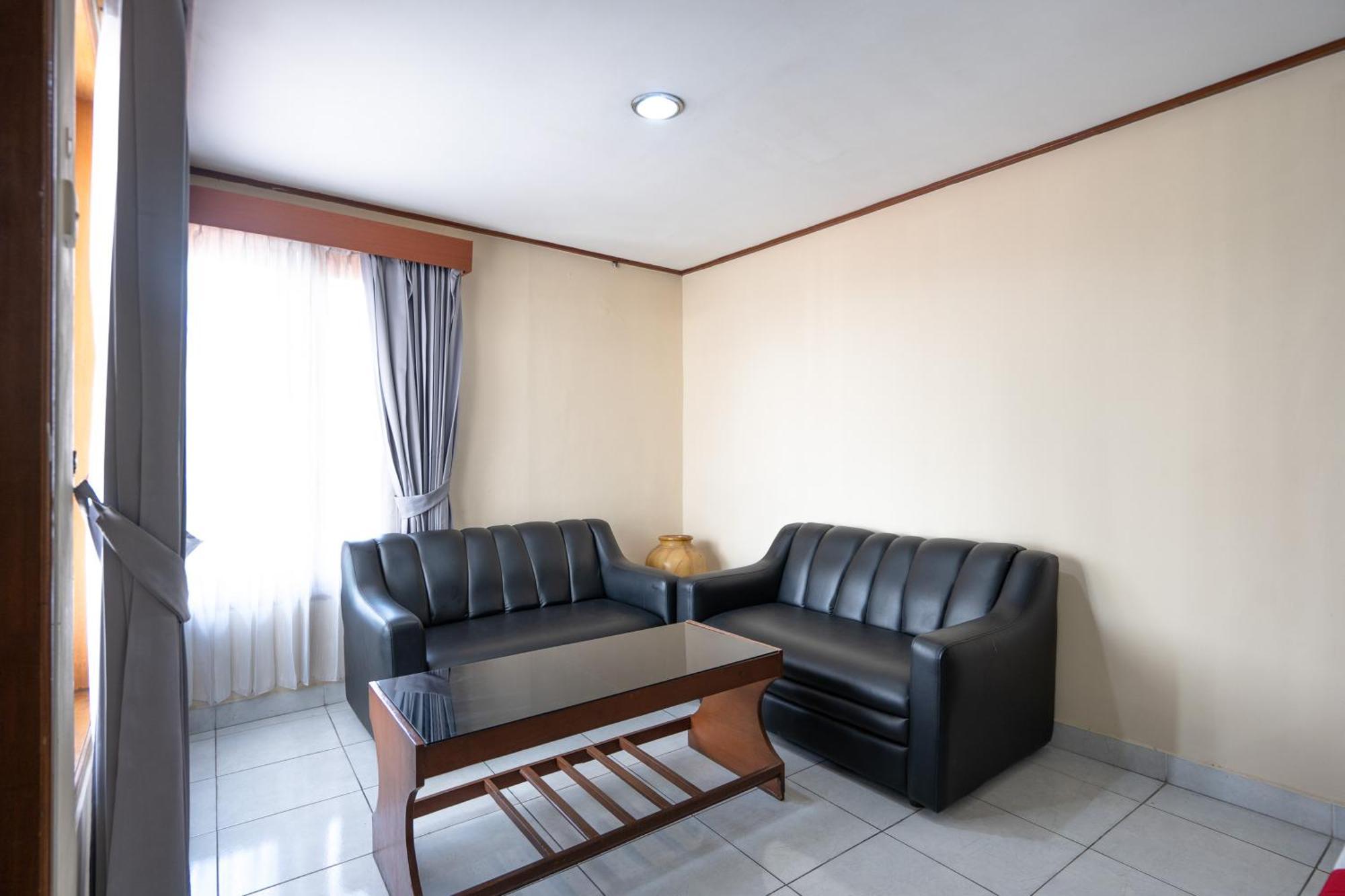 Reddoorz Plus At Mahajaya Hotel Denpasar Eksteriør billede